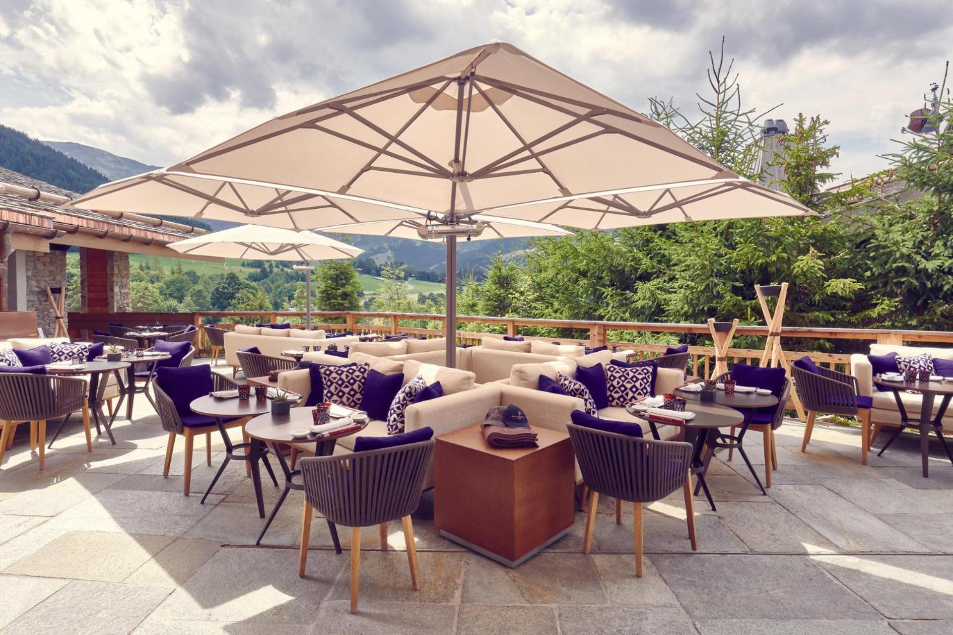 Four Seasons Hotel Megeve Exterior photo