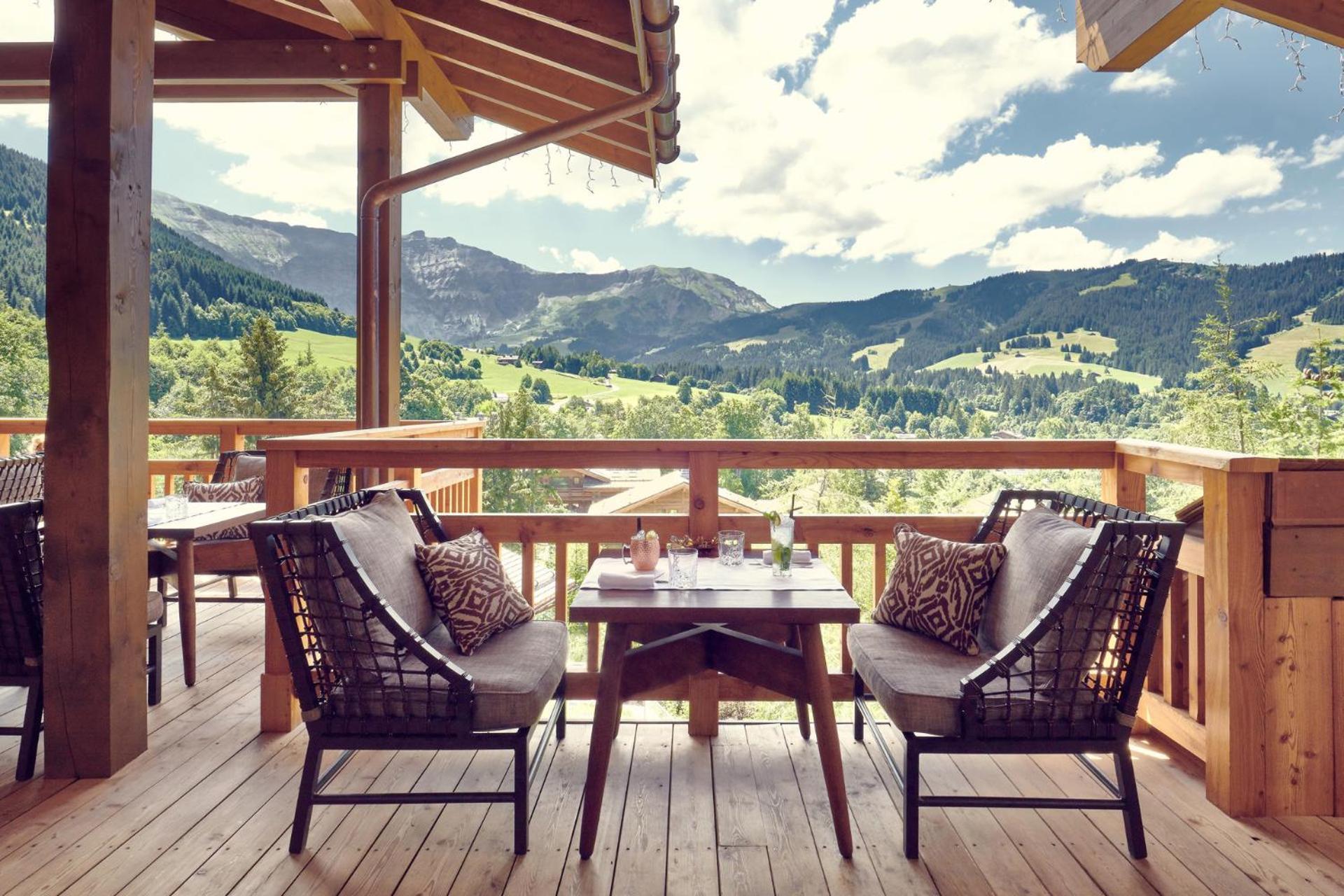 Four Seasons Hotel Megeve Exterior photo